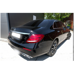 Spojler tylnej klapy Mercedes W213