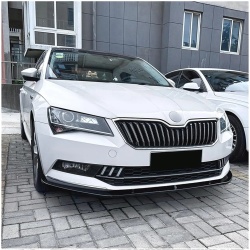 Spojler/ splitter przedniego zderzka SKODA SUPERB MK3 czarny połysk