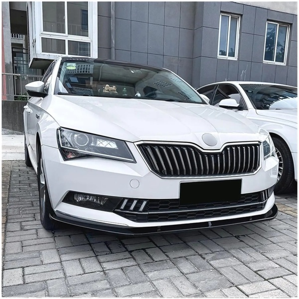 Spojler/ splitter przedniego zderzka SKODA SUPERB MK3 czarny połysk - Image 2